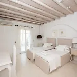 Topos Exclusive Mykonos