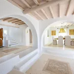 Topos Exclusive Mykonos Agios Ioannis Diakoftis