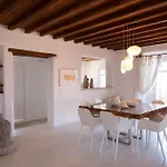Topos Exclusive Mykonos Agios Ioannis Diakoftis