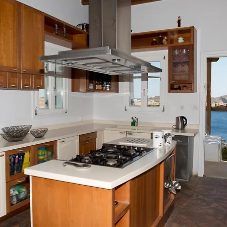 Topos Exclusive Mykonos Agios Ioannis Diakoftis