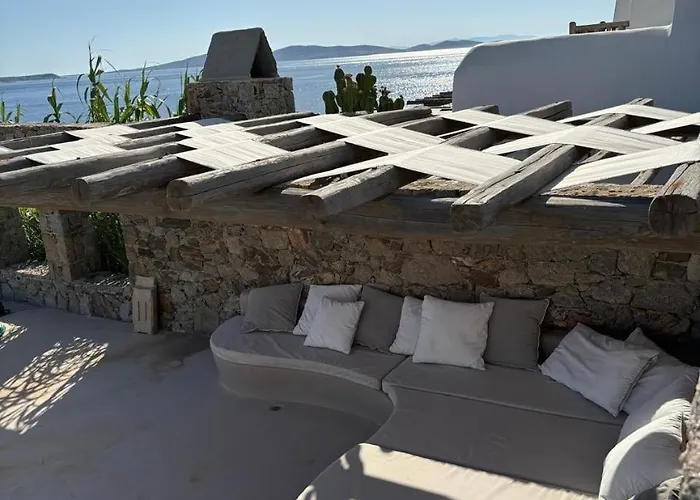 Topos Exclusive Mykonos *