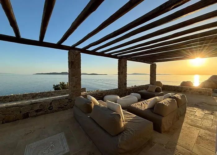 Topos Exclusive Mykonos Villa Agios Ioannis Diakoftis